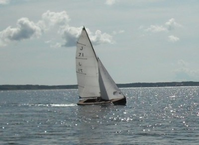J71 Sailing.JPG