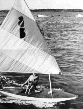 Beachcomber
Keywords: beachcomber