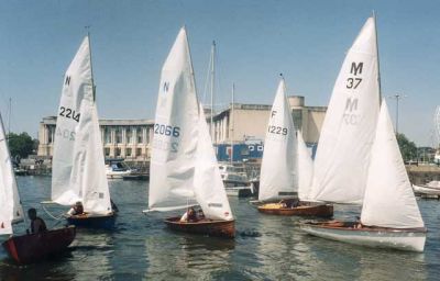 CVRDA Rally at Baltic Wharf S.C. 2001
Keywords: baltic-wharf events2001