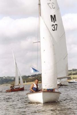CVRDA Rally at Roadford S.C. 2002
I am told it isn't necessary to look like a total prannie to sail a Mercury....but who knows maybe it helps!
Keywords: roadford events2002
