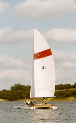 CVRDA Rally at Roadford S.C. 2002
Yup, thats one big motha!  the cats not small either
Keywords: roadford events2002