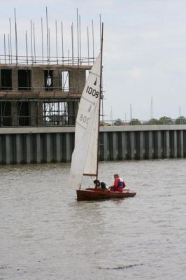 CVRDA Rally at Brightlingsea S.C. 2006
Keywords: brightlingsea events2006