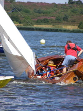 CVRDA Rally at Frensham Pond S.C. 2006
Keywords: frensham-pond events2006