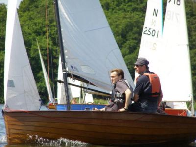 CVRDA Rally at Frensham Pond S.C. 2006
Keywords: frensham-pond events2006