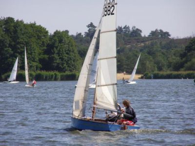 CVRDA Rally at Frensham Pond S.C. 2006
Keywords: frensham-pond events2006