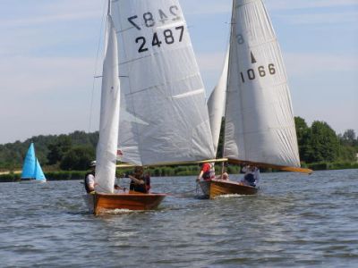 CVRDA Rally at Frensham Pond S.C. 2006
Keywords: frensham-pond events2006