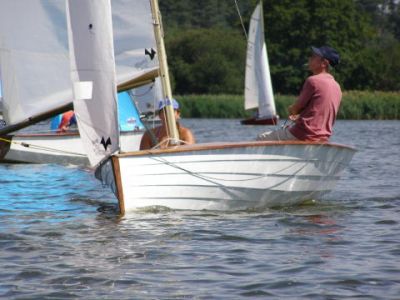 CVRDA Rally at Frensham Pond S.C. 2006
Keywords: frensham-pond events2006