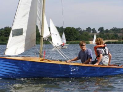 CVRDA Rally at Frensham Pond S.C. 2006
Keywords: frensham-pond events2006