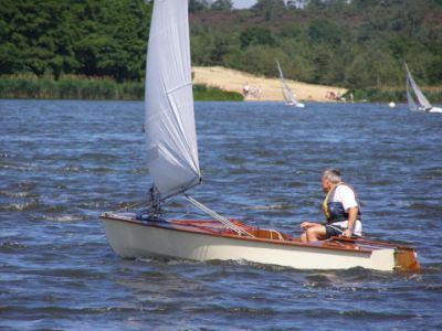 CVRDA Rally at Frensham Pond S.C. 2006
Keywords: frensham-pond events2006