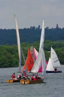 CVRDA Rally at Bough Beech 2009
CVRDA rally at Bough Beech Sailing Club June 2009
Keywords: bough-beech events2009