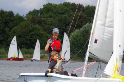 CVRDA National Rally at Hunts 2016
CVRDA national rally at Hunts Sailing Club August 2016
Keywords: hunts events2016