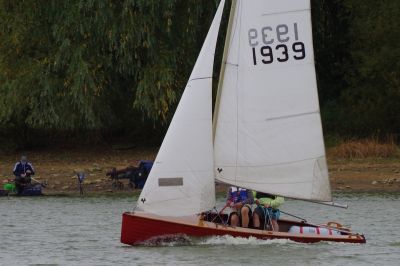CVRDA Rally at Banbury Sailing Club Sept 2017
CVRDA Rally at Banbury Sailing Club Sept 2017
Keywords: banbury events2017