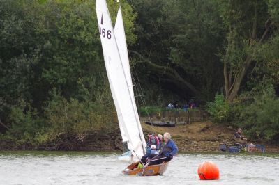 CVRDA Rally at Banbury Sailing Club Sept 2017
CVRDA Rally at Banbury Sailing Club Sept 2017
Keywords: banbury events2017