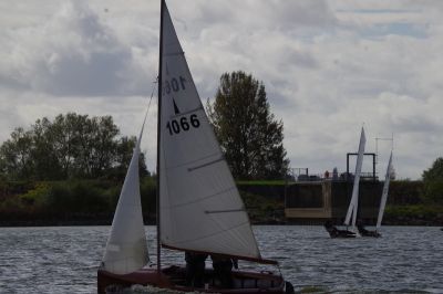CVRDA Rally at Banbury Sailing Club Sept 2017
CVRDA Rally at Banbury Sailing Club Sept 2017
Keywords: banbury events2017