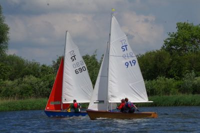 CVRDA Rally at Hunts 2017
CVRDA rally at Hunts Sailing Club June 2017
Keywords: hunts events2017